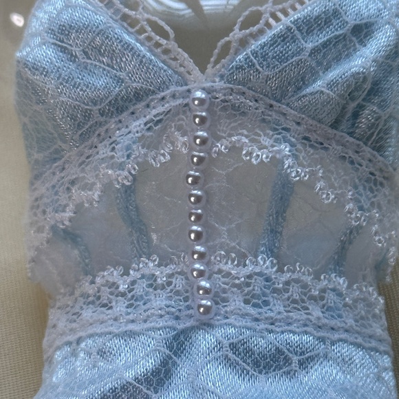 Integrity Fashion Doll Light Baby Blue Lingerie Lace Toys Poeme D'Amour Vanessa - Picture 4 of 5